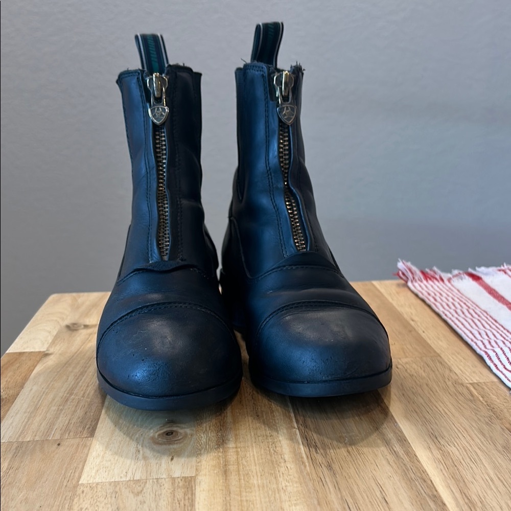 Ariat paddock boots black size 6 woman’s
